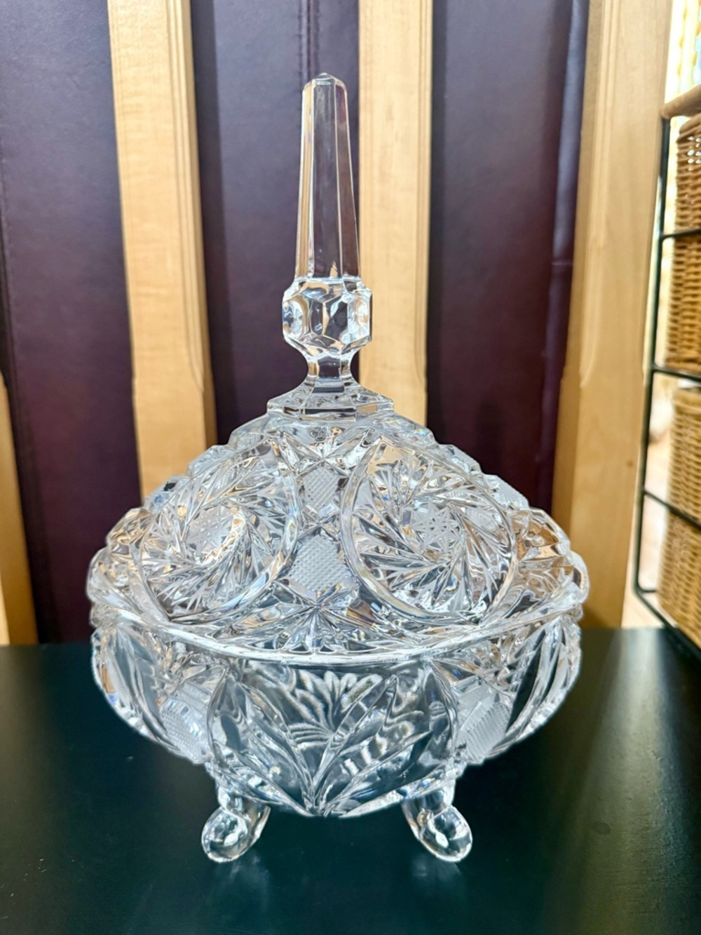 Vtg Large Cut Crystal Bonbonniere with Tall Finial - Vintage Pinwheel Starburst - Picture 3 of 12